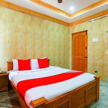 Oyo 68796 Shanthi Mahal Ченнаї Екстер'єр фото