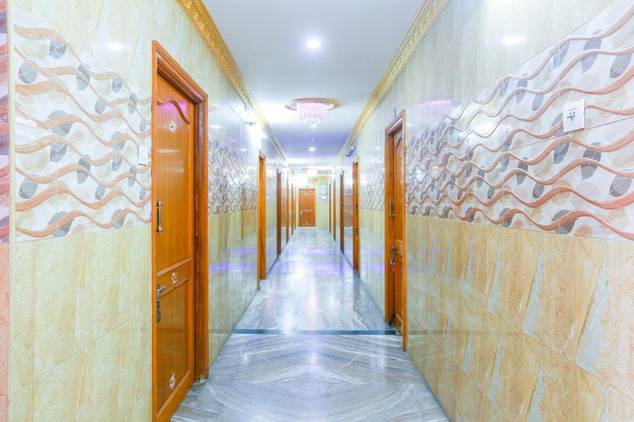 Oyo 68796 Shanthi Mahal Ченнаї Екстер'єр фото